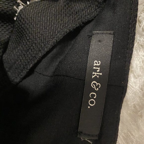 Black Zipper Dress Mendocino - Picture 6 of 6